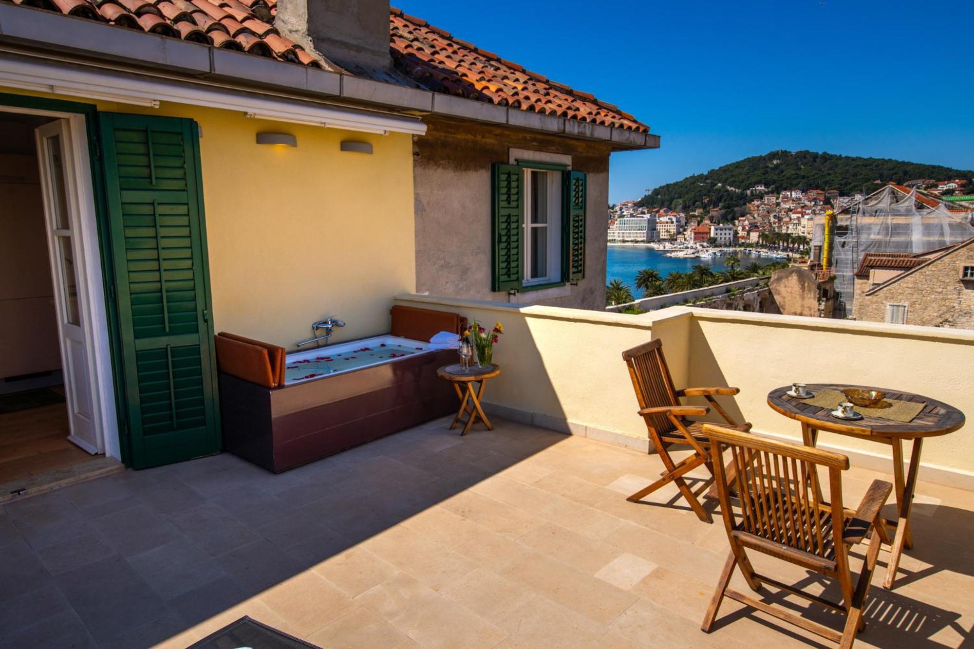 Terazza Grande In Diocletian Tower Apartment Split Exterior photo