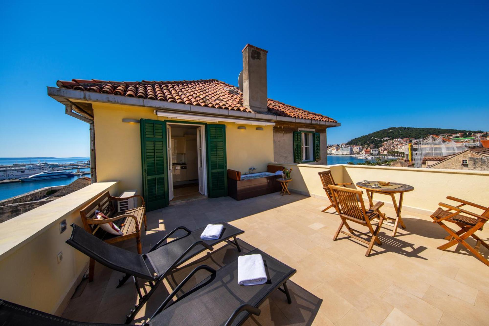 Terazza Grande In Diocletian Tower Apartment Split Exterior photo