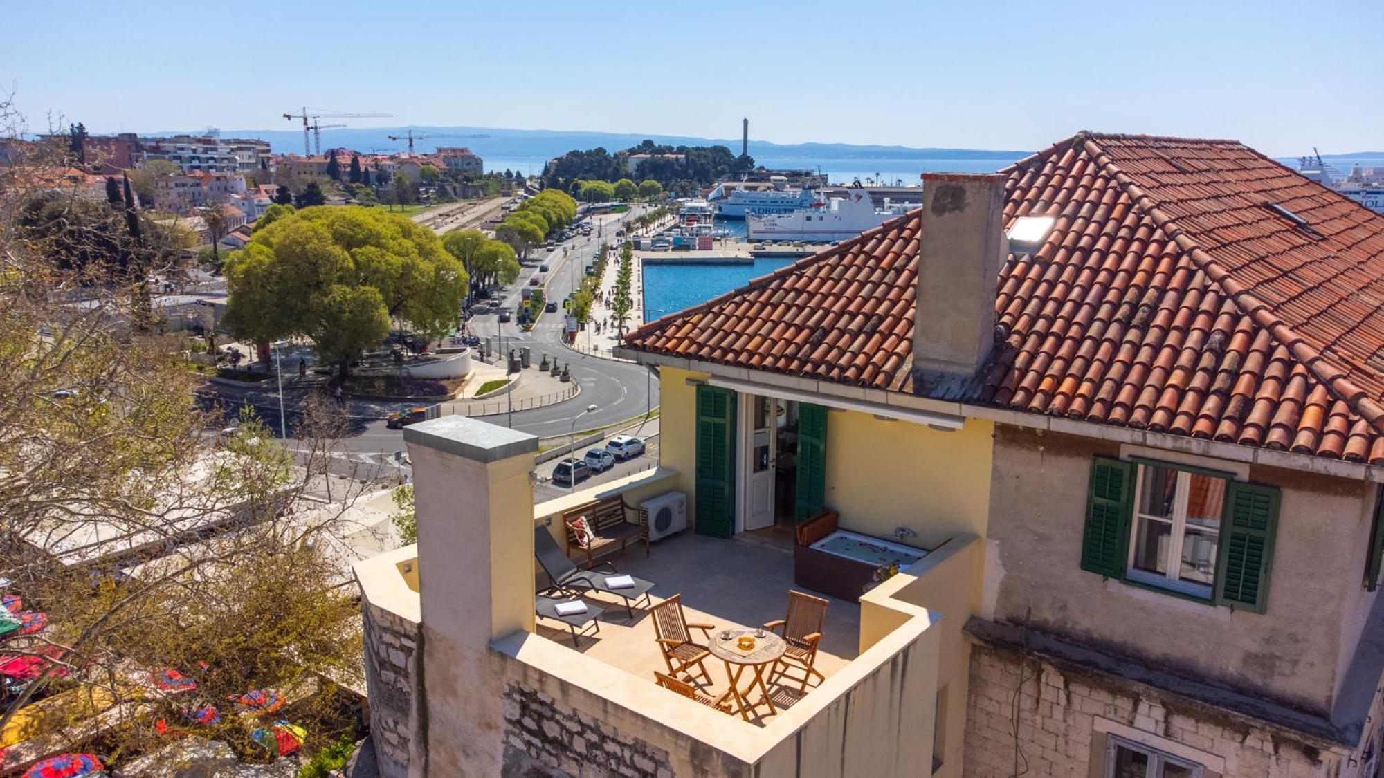 Terazza Grande In Diocletian Tower Apartment Split Exterior photo